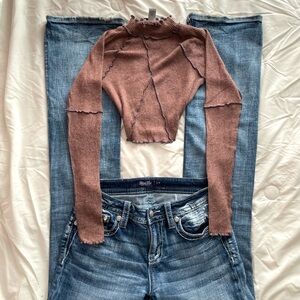 super cute women’s RSQ top